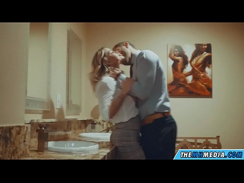❤️ Ko vas prsata blondinka zapelje na javnem stranišču ❌ Porno vk na sl.porno24-7.ru ﹏